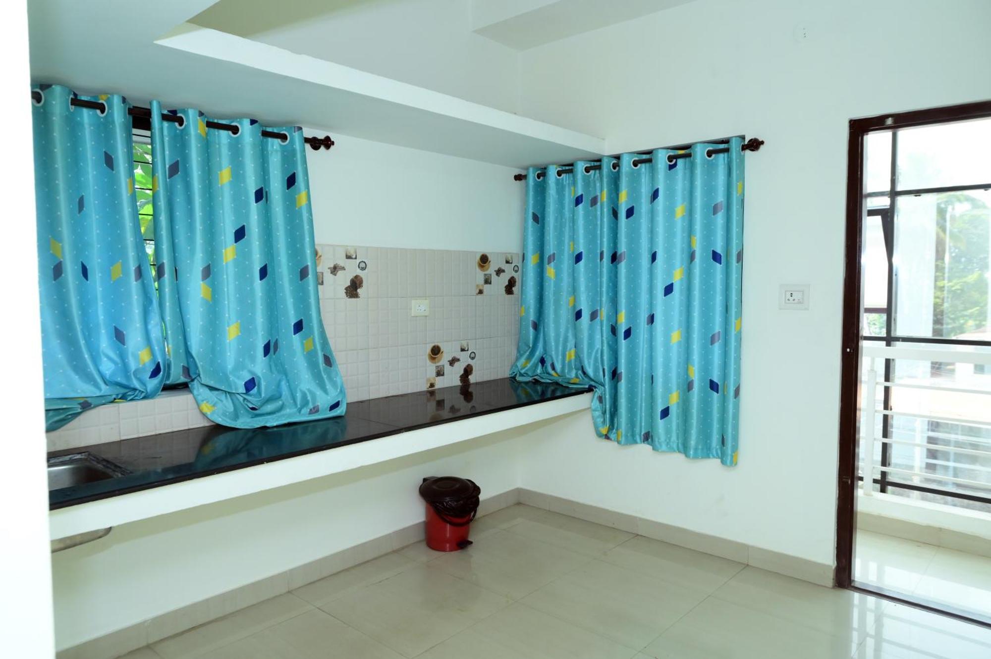 Hotel Aradhya Inn Deralakatte Mangalore Exterior photo