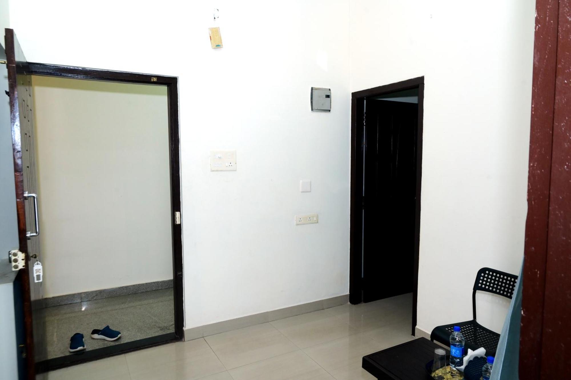 Hotel Aradhya Inn Deralakatte Mangalore Exterior photo