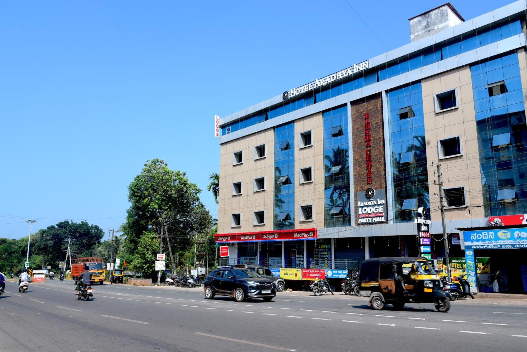 Hotel Aradhya Inn Deralakatte Mangalore Exterior photo