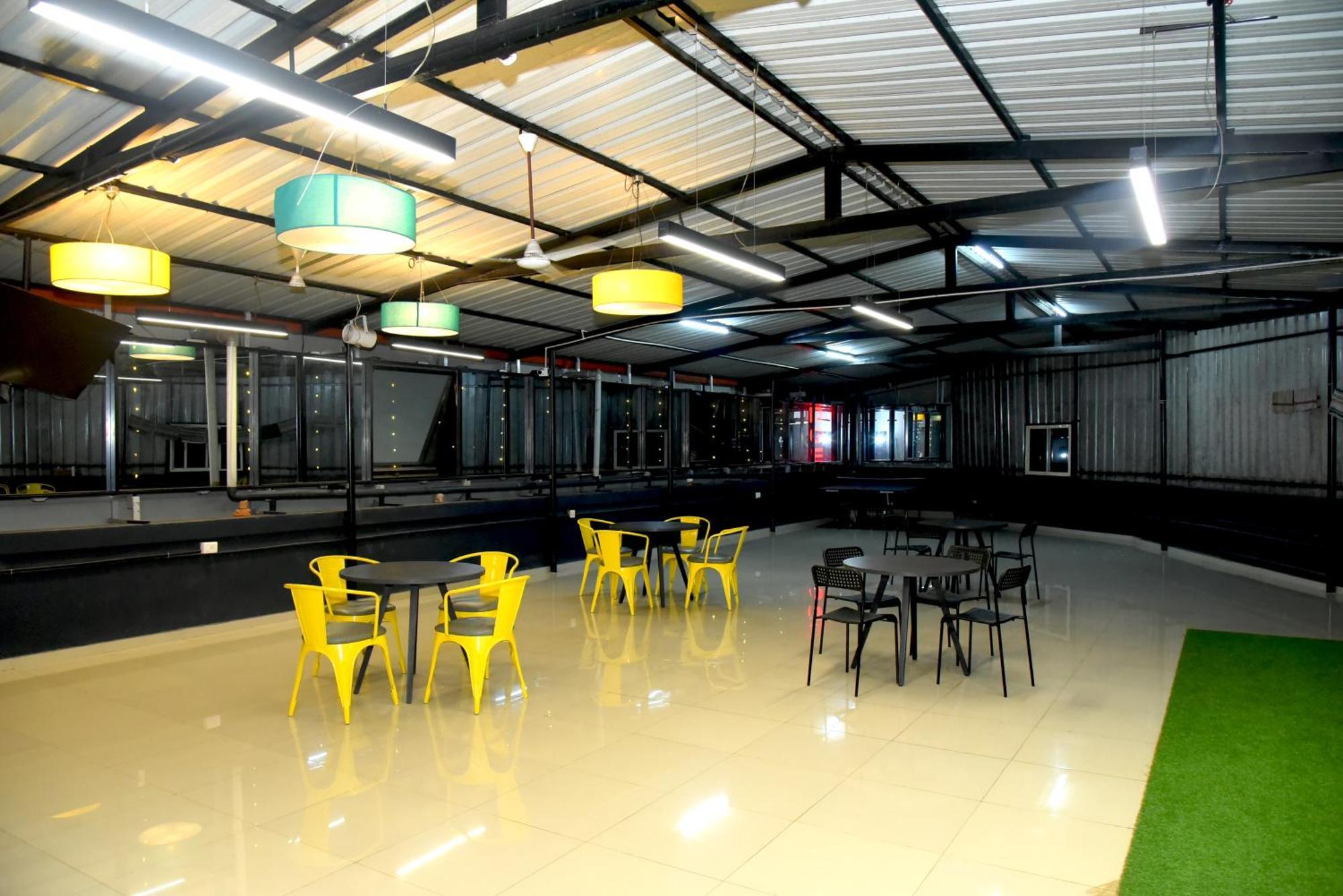 Hotel Aradhya Inn Deralakatte Mangalore Exterior photo